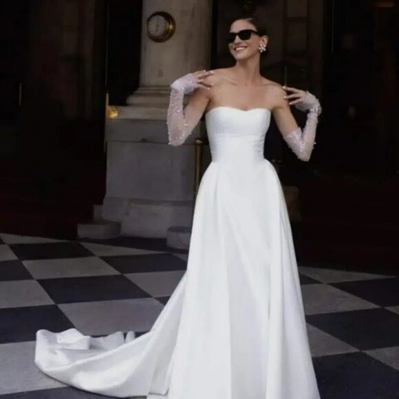 Flora Bridal Dresses & Skirts - Flora Valentina Wedding Dress